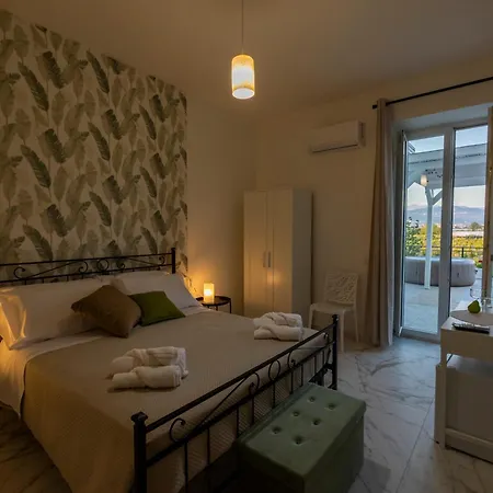 Cientopera Guest house *