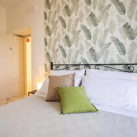 Cientopera Guest house *