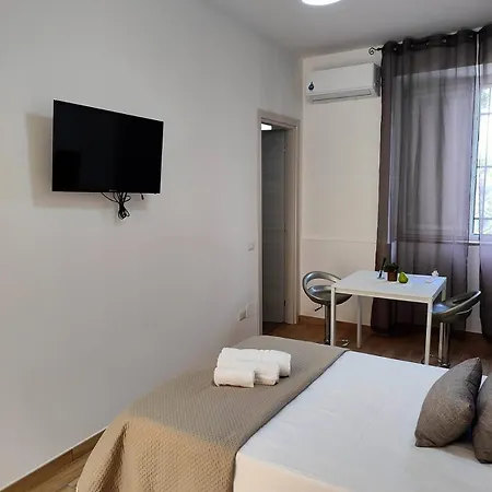 Cientopera Guest house *