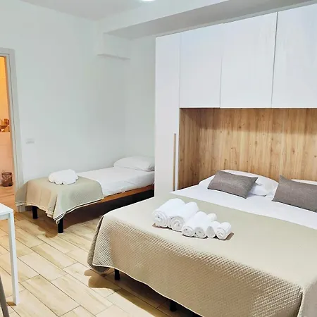 Cientopera Guest house *
